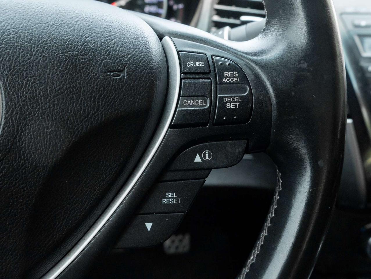 2015 Acura ILX Dynamic w/Navi Pkg, 6 Speed Manual Photo