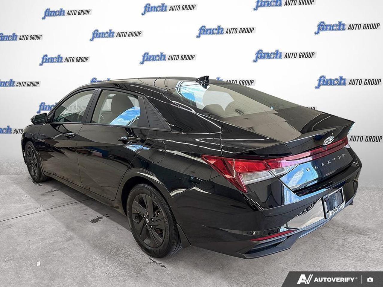 2022 Hyundai Elantra Preferred w/Sun & Tech Pkg 4dr Sedan Photo