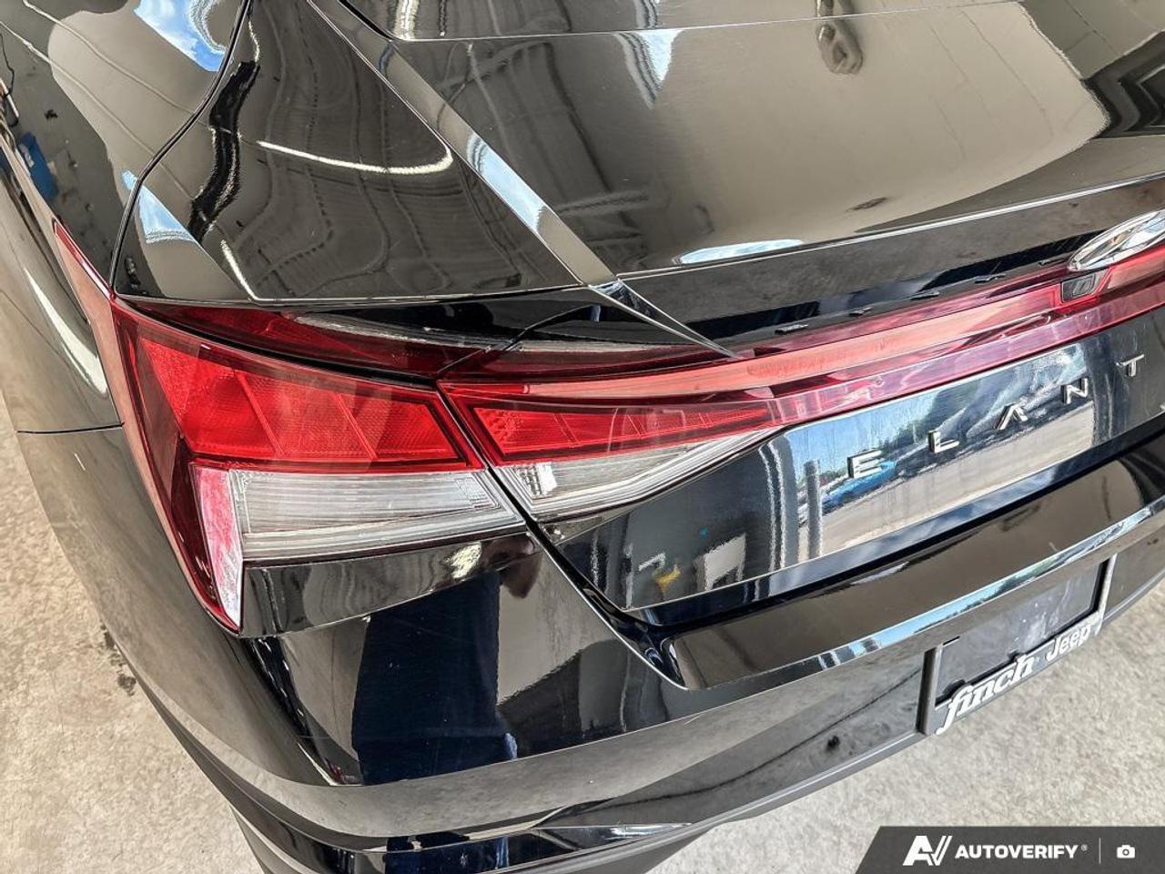 2022 Hyundai Elantra Preferred w/Sun & Tech Pkg 4dr Sedan Photo