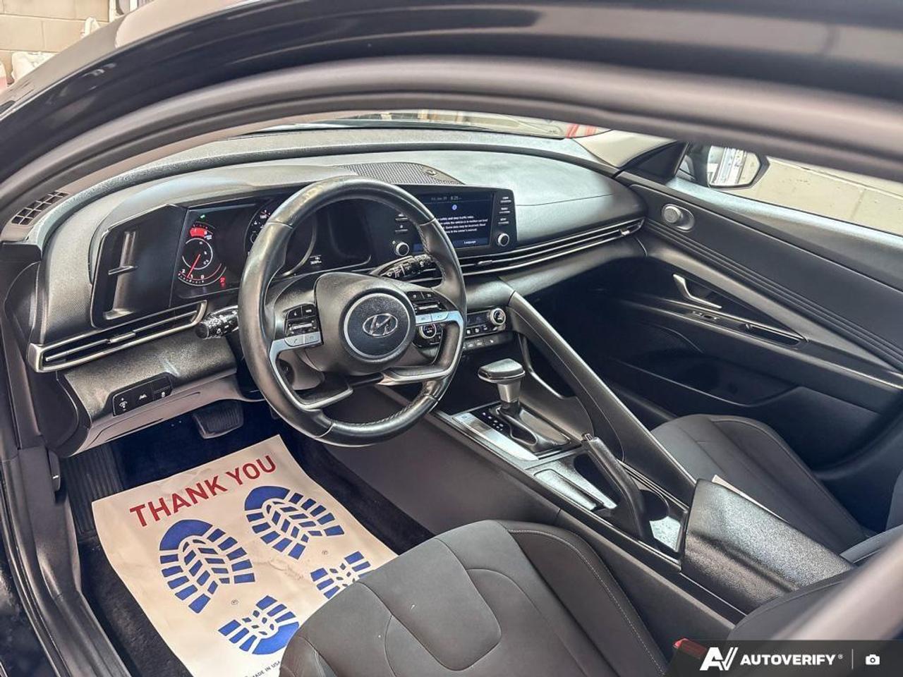 2022 Hyundai Elantra Preferred w/Sun & Tech Pkg 4dr Sedan Photo