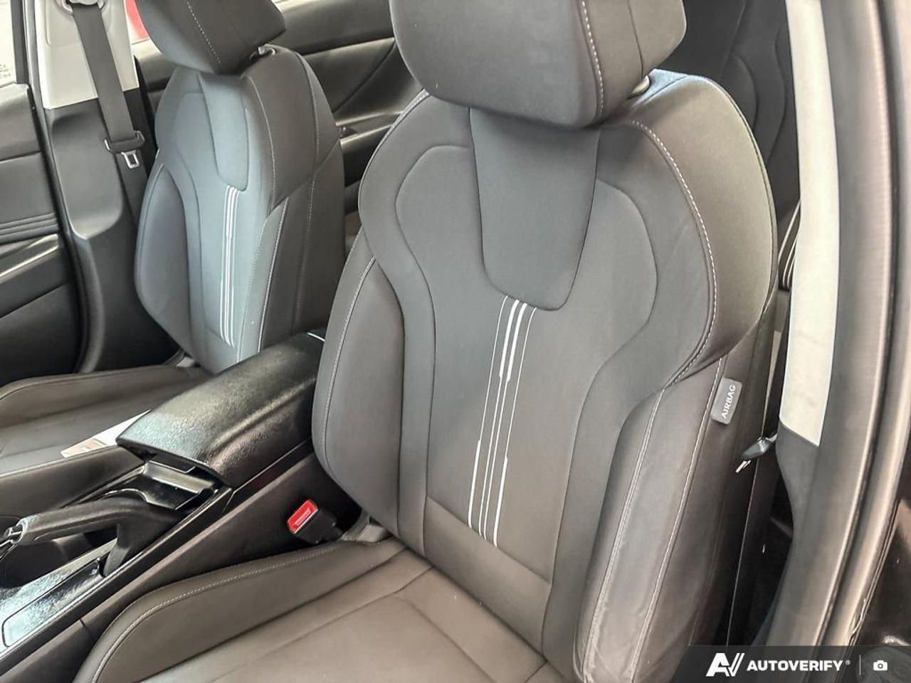2022 Hyundai Elantra Preferred w/Sun & Tech Pkg 4dr Sedan Photo
