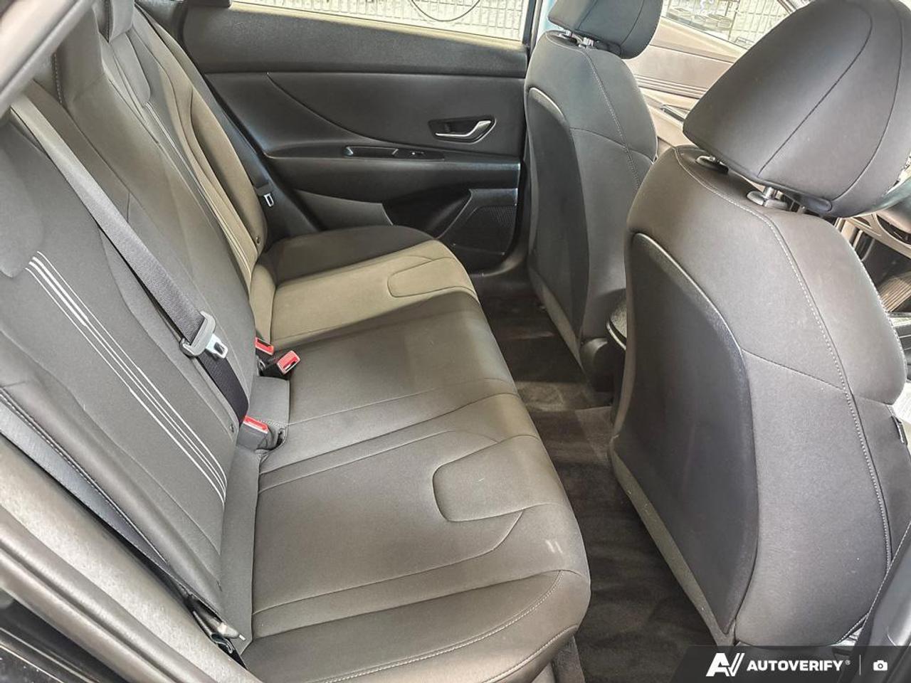2022 Hyundai Elantra Preferred w/Sun & Tech Pkg 4dr Sedan Photo