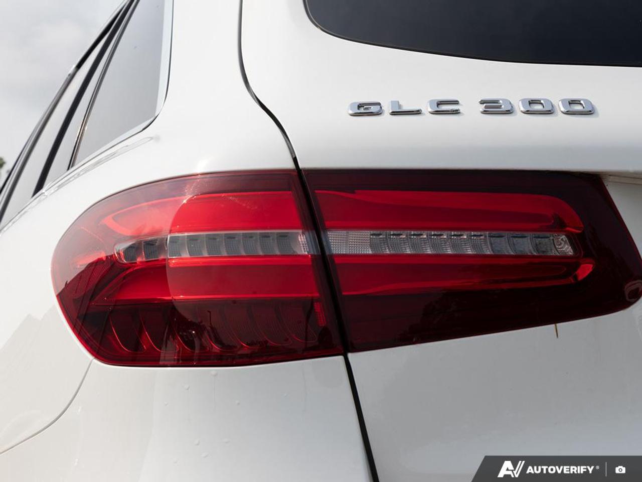 2019 Mercedes GLC 300 FRONT DUAL A/C | KEYLESS ENTRY | TURN SIGNAL INDIC Photo