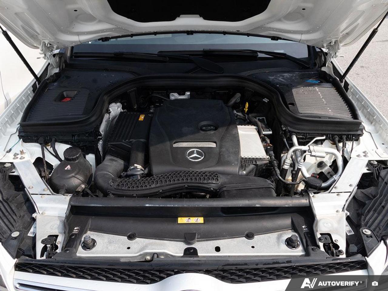 2019 Mercedes GLC 300 FRONT DUAL A/C | KEYLESS ENTRY | TURN SIGNAL INDIC Photo