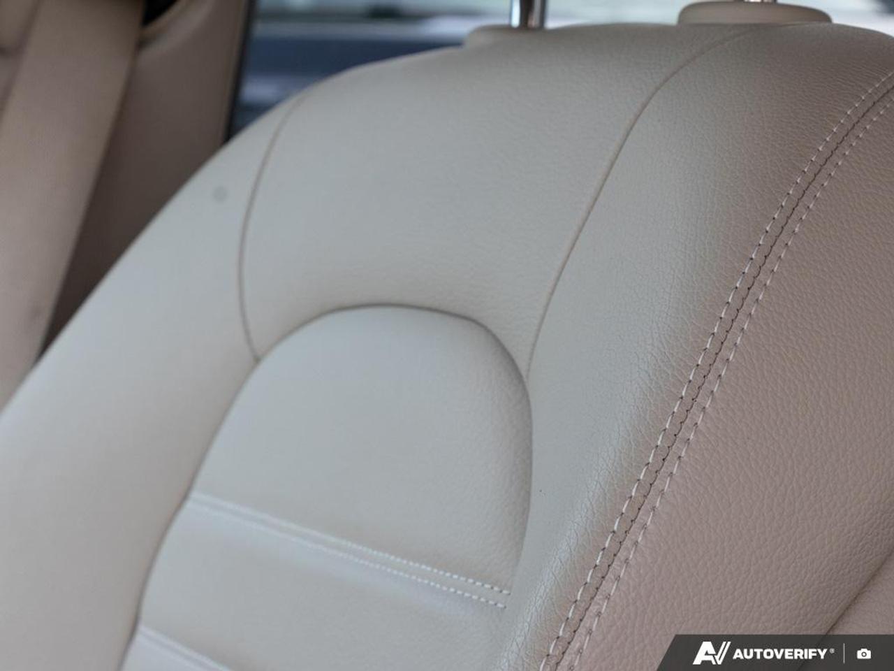 2019 Mercedes GLC 300 FRONT DUAL A/C | KEYLESS ENTRY | TURN SIGNAL INDIC Photo