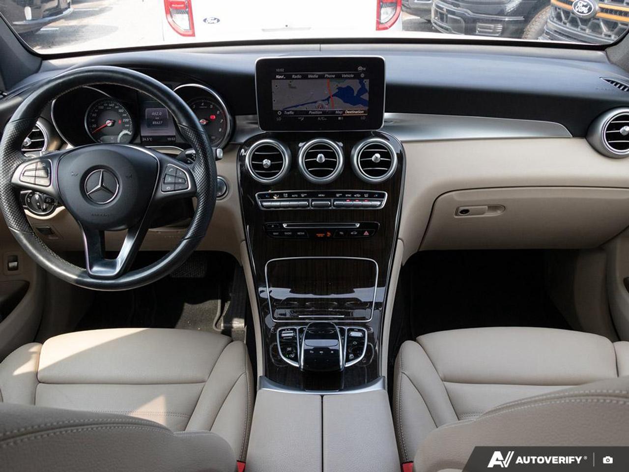 2019 Mercedes GLC 300 FRONT DUAL A/C | KEYLESS ENTRY | TURN SIGNAL INDIC Photo