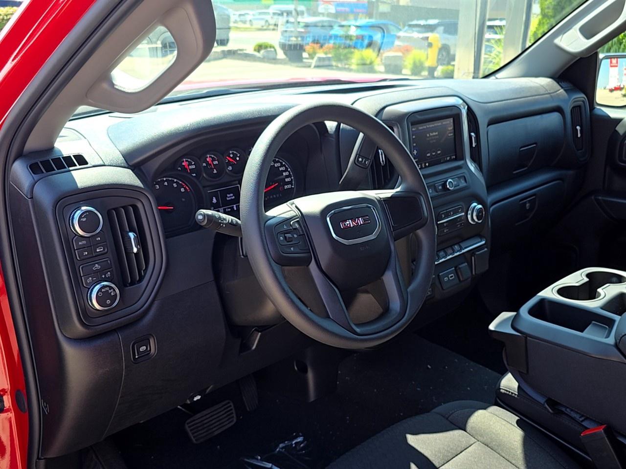 2026 GMC Sierra 1500 Crew Cab Short Box 4-Wheel Drive Pro Photo3