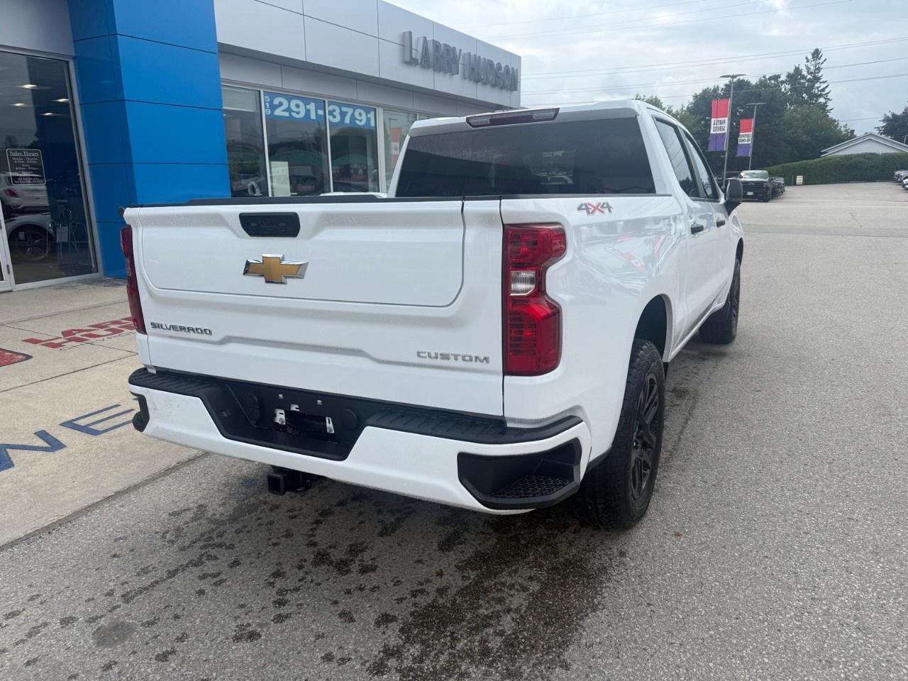 2026 Chevrolet Silverado 1500 Crew Cab Short Box 4-Wheel Drive Custom Photo