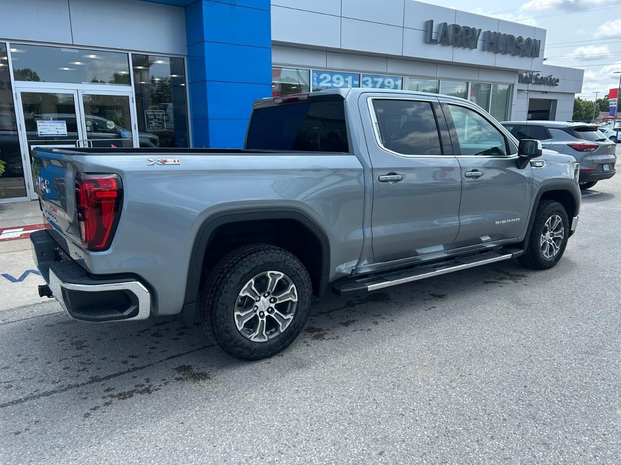 2026 GMC Sierra 1500 Crew Cab Short Box 4-Wheel Drive SLE Photo