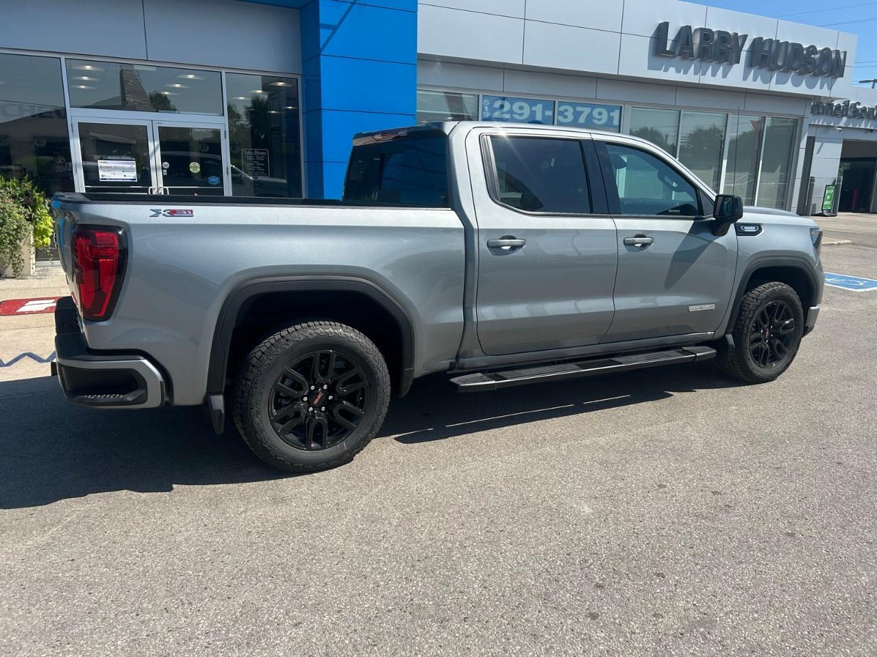 2026 GMC Sierra 1500 Crew Cab Short Box 4-Wheel Drive Elevation Photo2