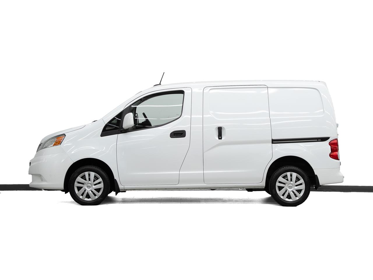 2021 Nissan NV200 SV | Dual Doors | Backup Camera | CarPlay