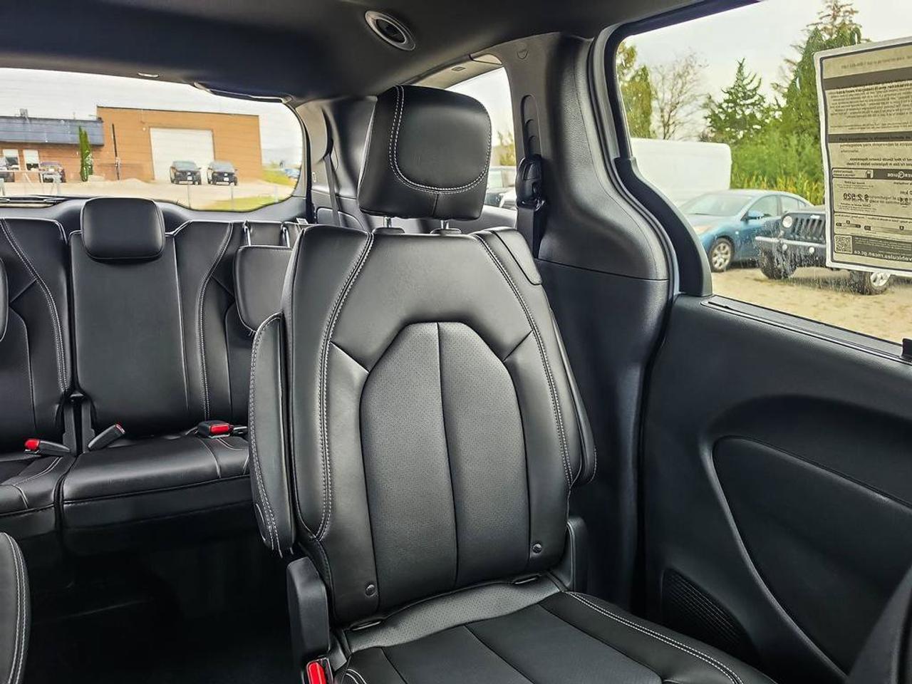 2027 Chrysler Pacifica Select|AWD|S AppearancePKG|Safety PKG| Photo
