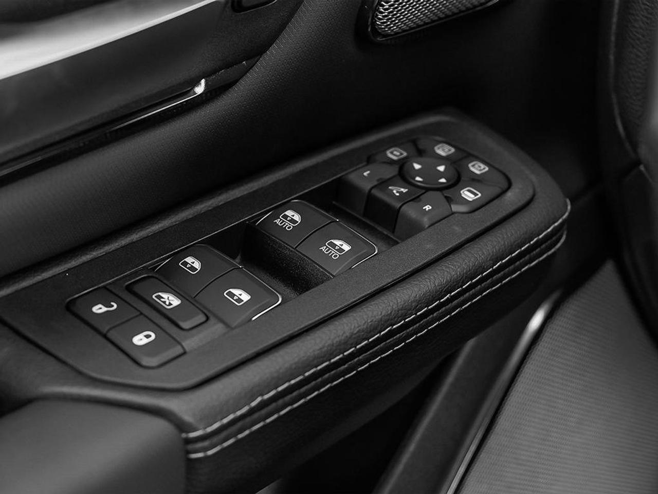 2026 RAM 1500 Sport|3.0L|Heated seats|Sunroof|Night EDT Photo