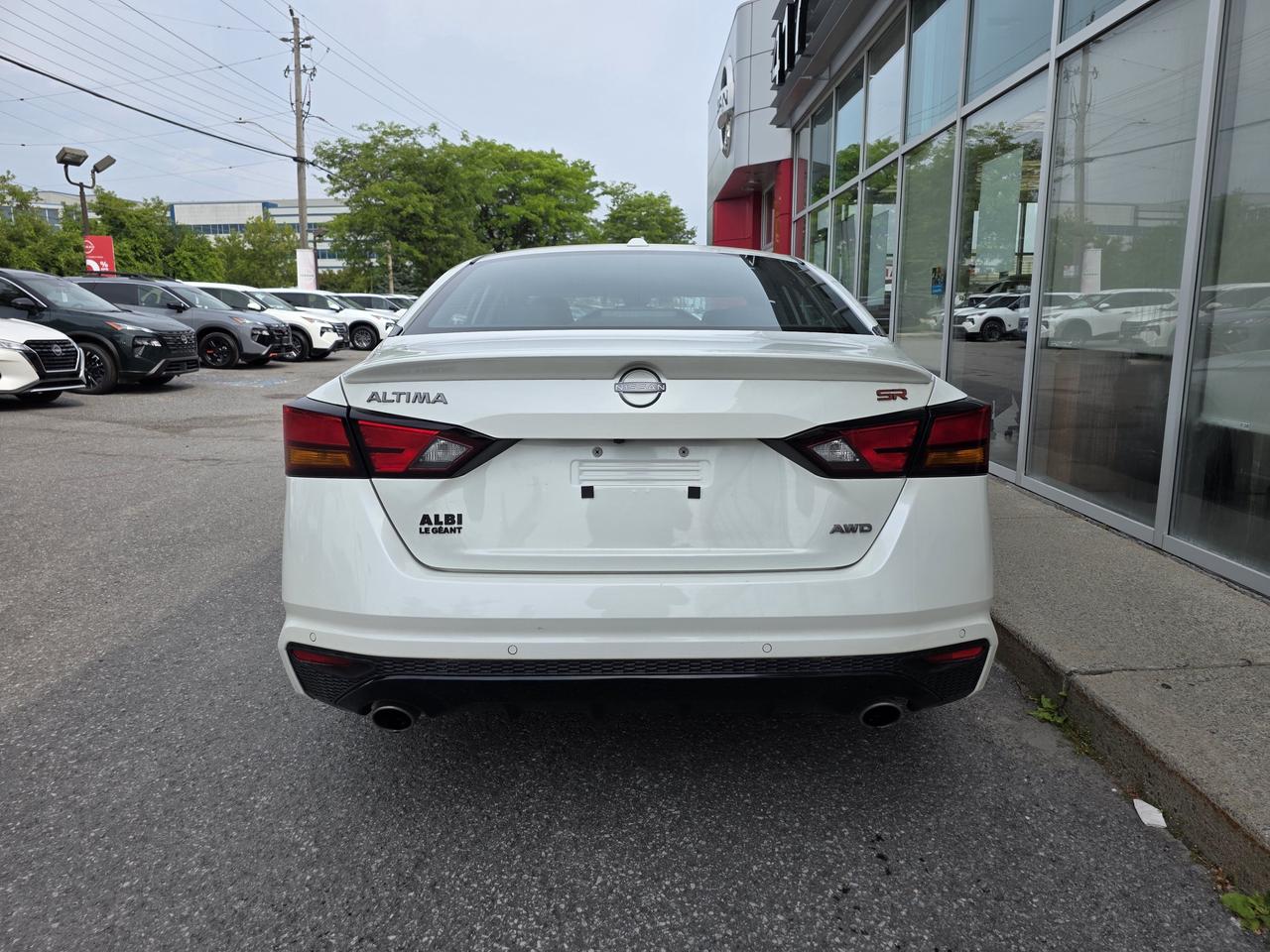 2024 Nissan Altima SR Photo