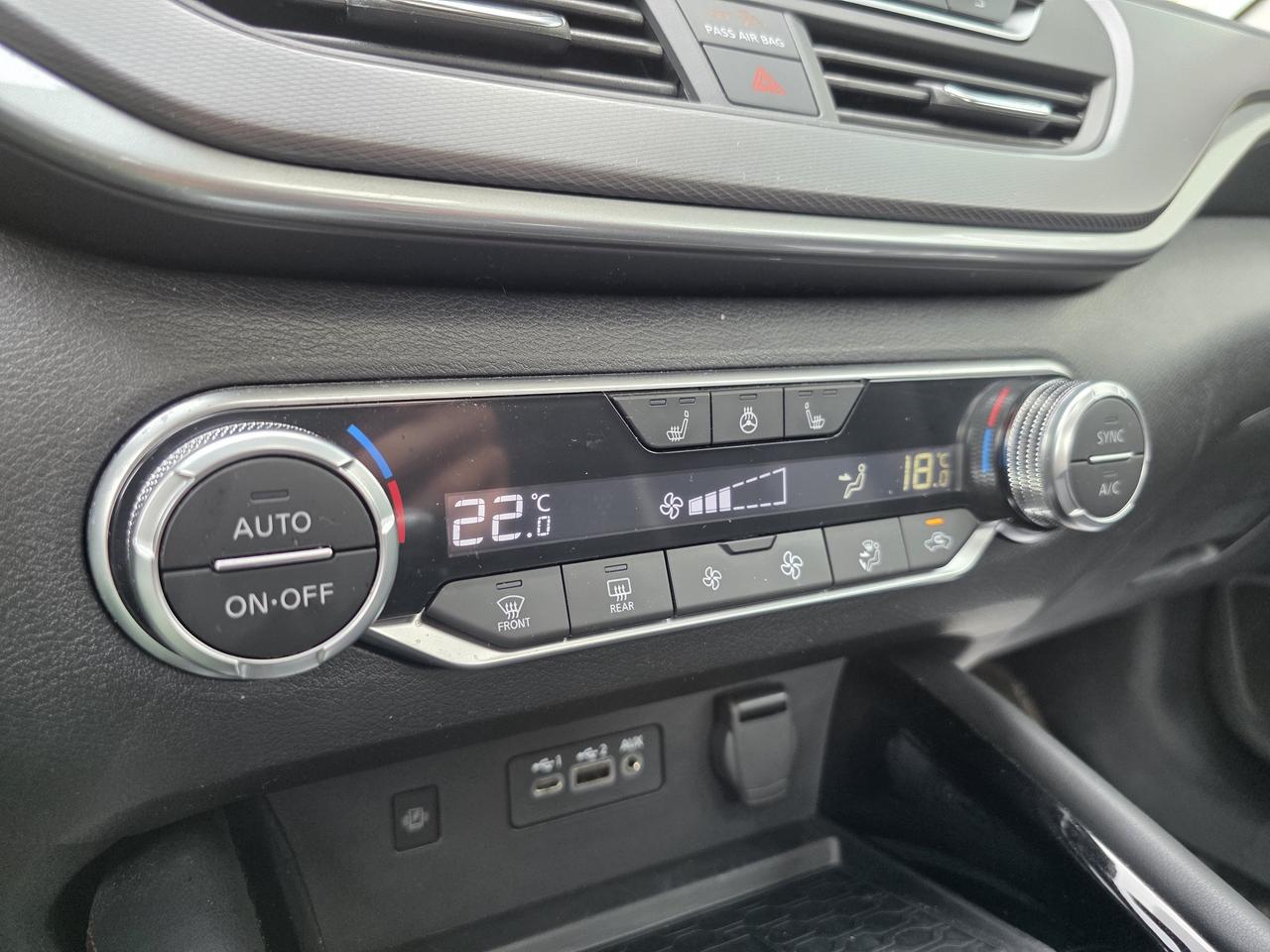 2024 Nissan Altima SR Photo