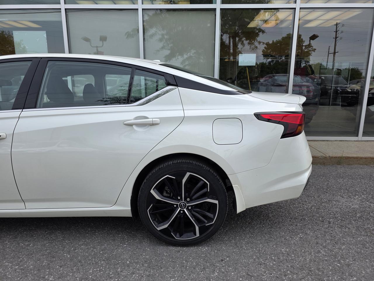 2024 Nissan Altima SR Photo