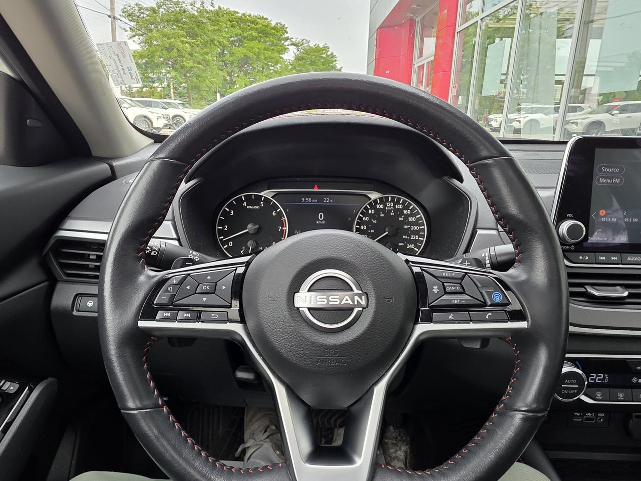 2024 Nissan Altima SR Photo