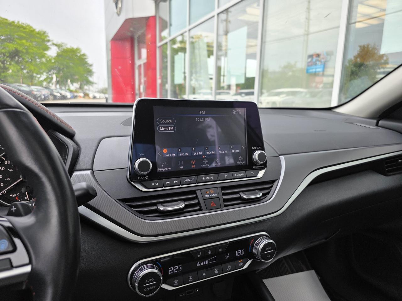 2024 Nissan Altima SR Photo