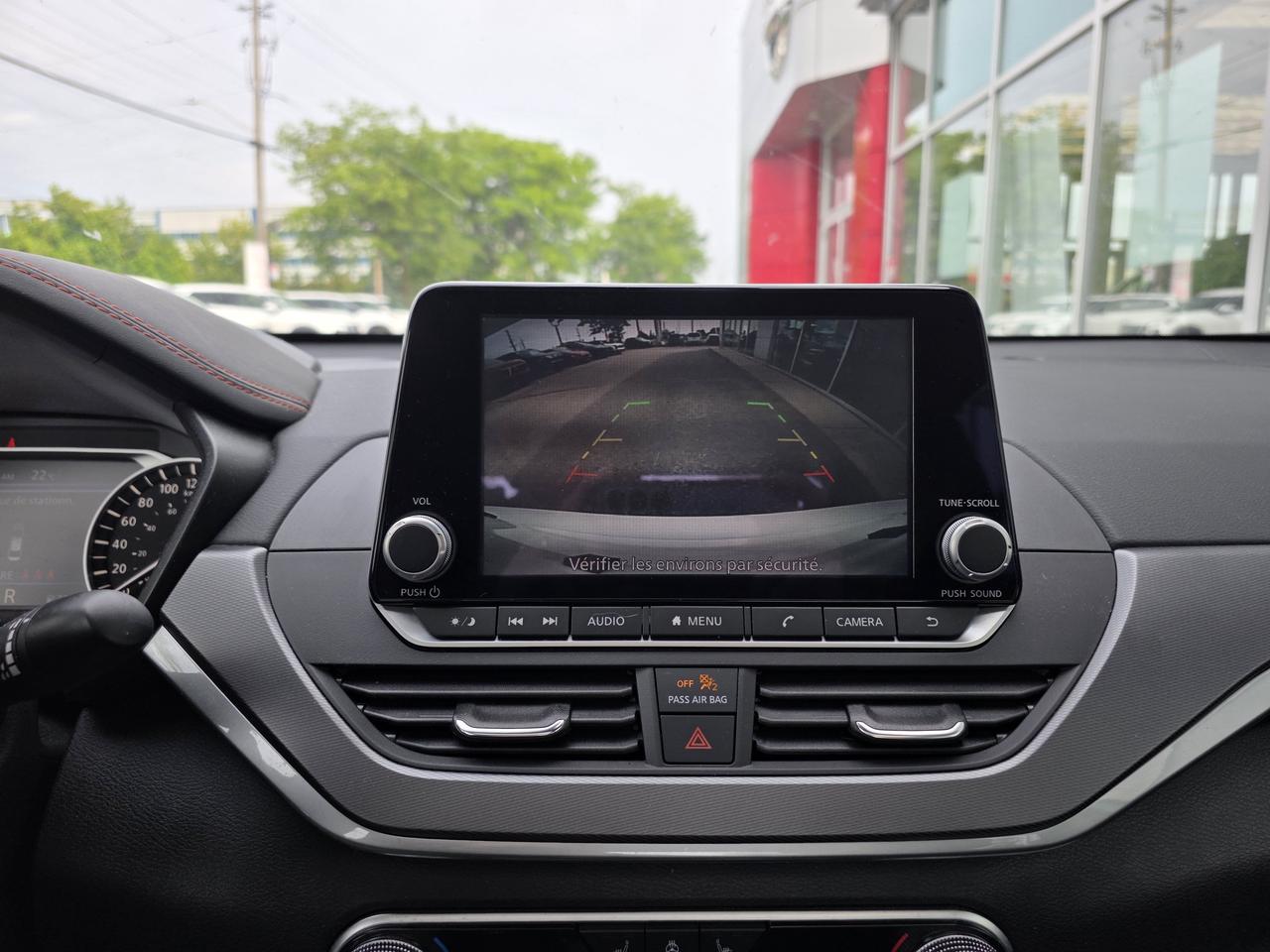 2024 Nissan Altima SR Photo