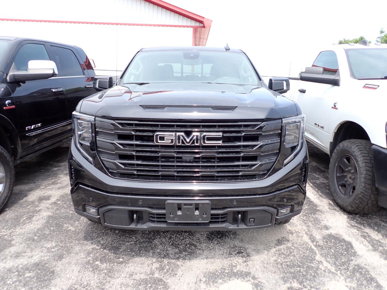 2025 GMC Sierra 1500 Elevation 4WD CREW CAB  *DIESEL* Photo
