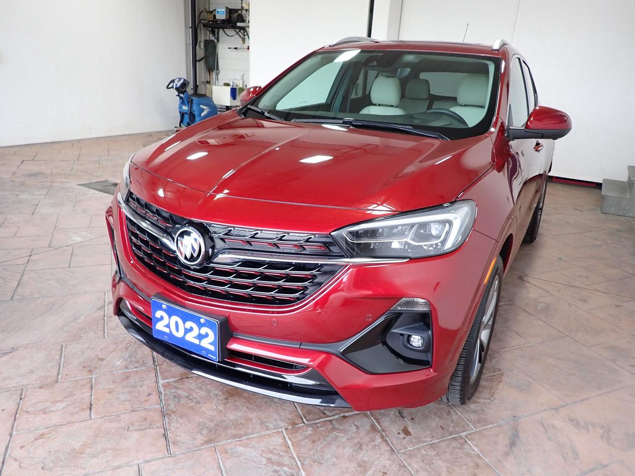 2022 Buick Encore GX Essence 4WD 4DR LEATHER NAVI SUNROOF Photo