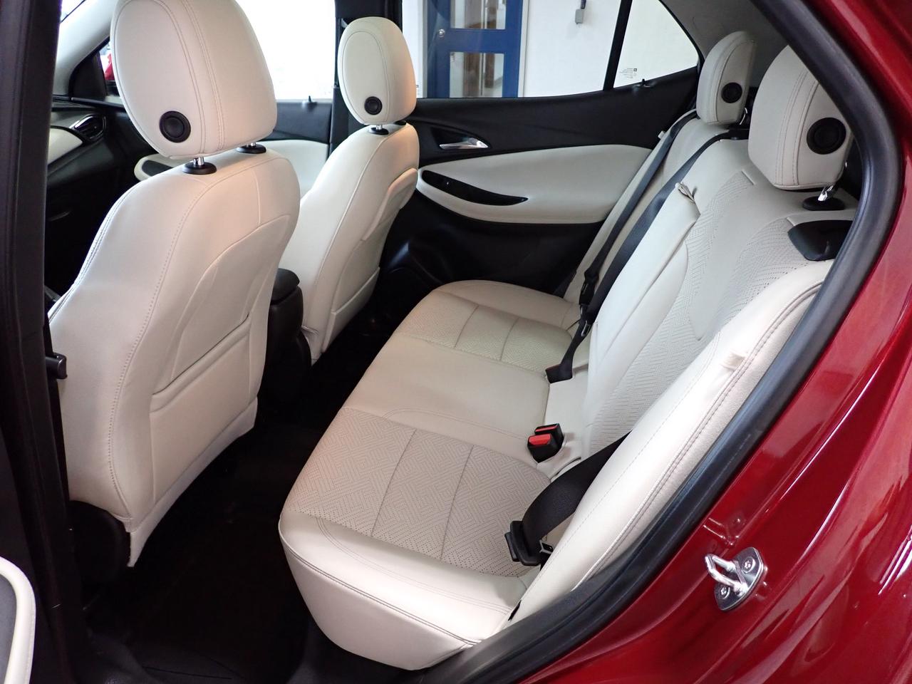 2022 Buick Encore GX Essence 4WD 4DR LEATHER NAVI SUNROOF Photo