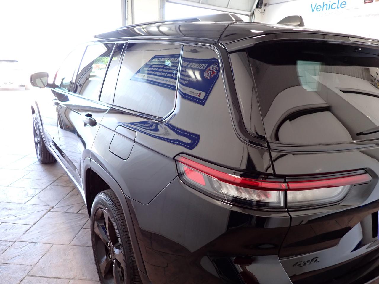2024 Jeep Grand Cherokee L Altitude 4WD SUNROOF MAX TRAILER TOW PKG Photo