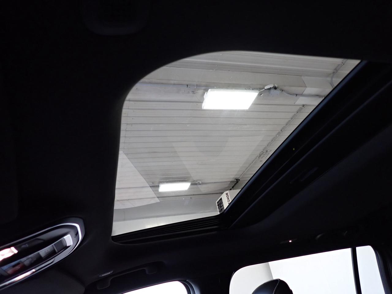 2024 Jeep Grand Cherokee L Altitude 4WD SUNROOF MAX TRAILER TOW PKG Photo