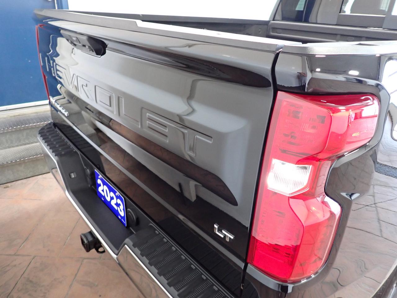 2023 Chevrolet Silverado 1500 LT 4WD CREW CAB 6.5 BOX Photo2