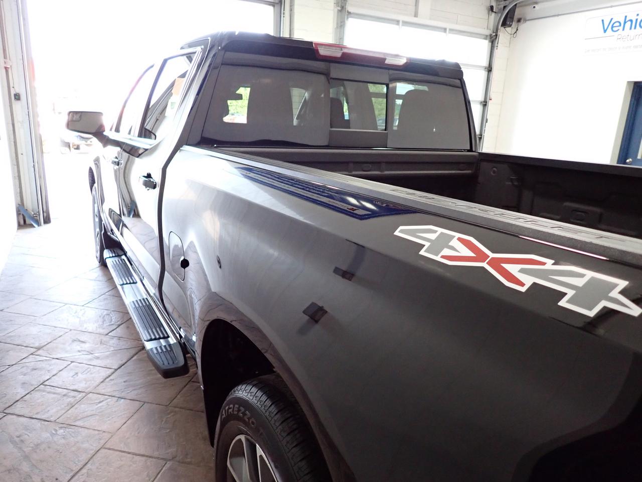 2023 Chevrolet Silverado 1500 LT 4WD CREW CAB 6.5 BOX Photo