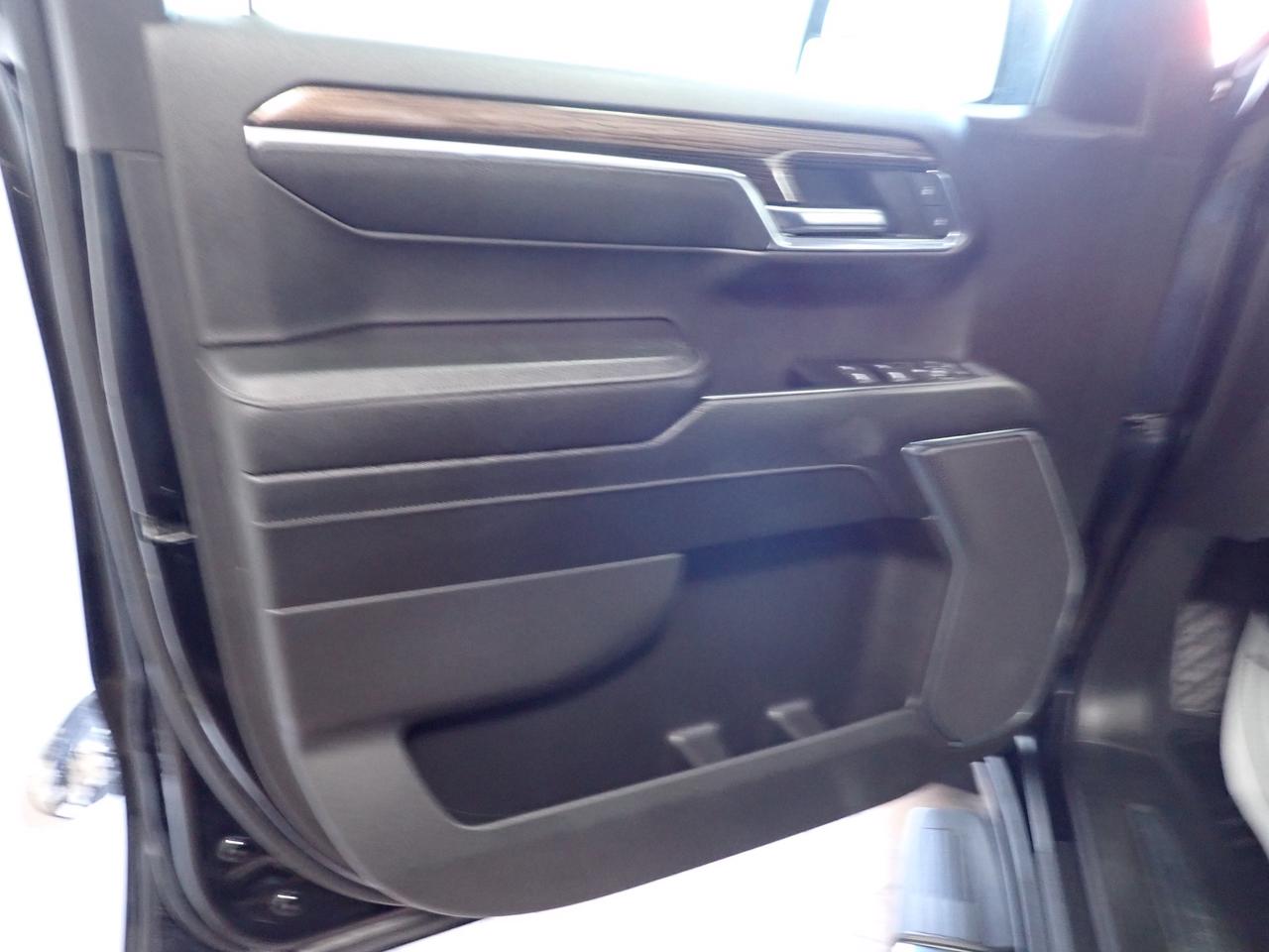 2023 Chevrolet Silverado 1500 LT 4WD CREW CAB 6.5 BOX Photo