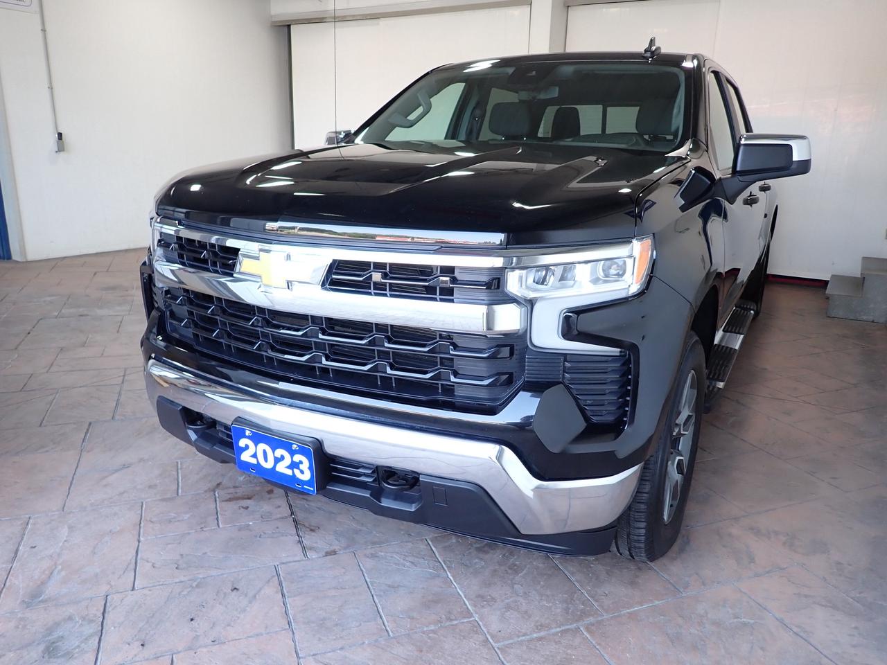 2023 Chevrolet Silverado 1500 LT 4WD CREW CAB 6.5 BOX Photo