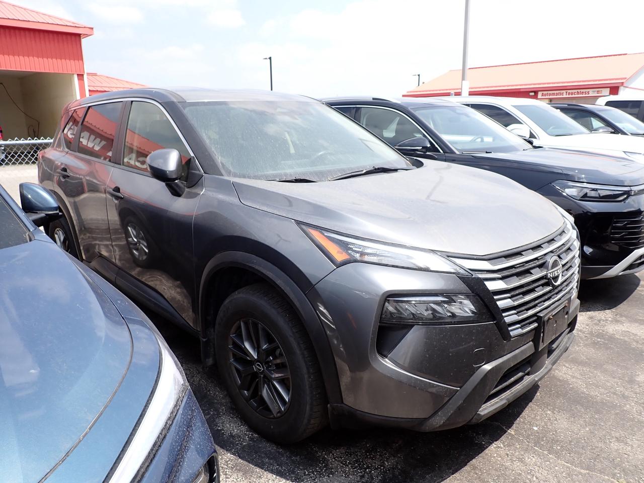 2024 Nissan Rogue SLE AWD 4DR Photo0