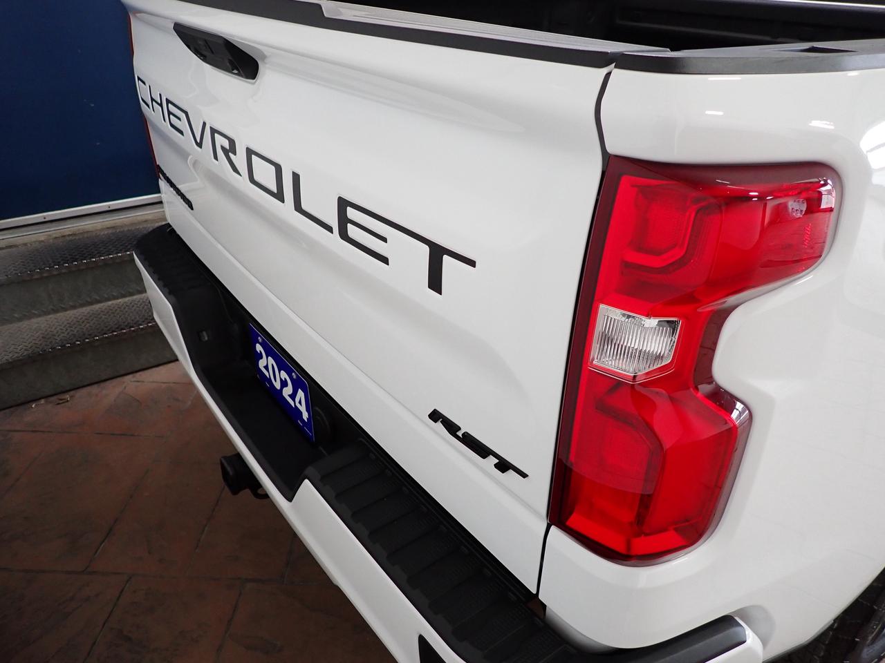 2024 Chevrolet Silverado 1500 RST 4WD CREW CAB NAVI Z71 Photo