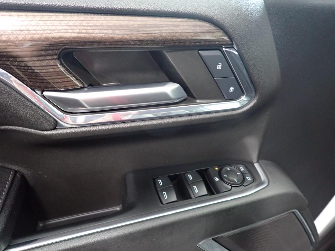 2024 Chevrolet Silverado 1500 RST 4WD CREW CAB NAVI Z71 Photo