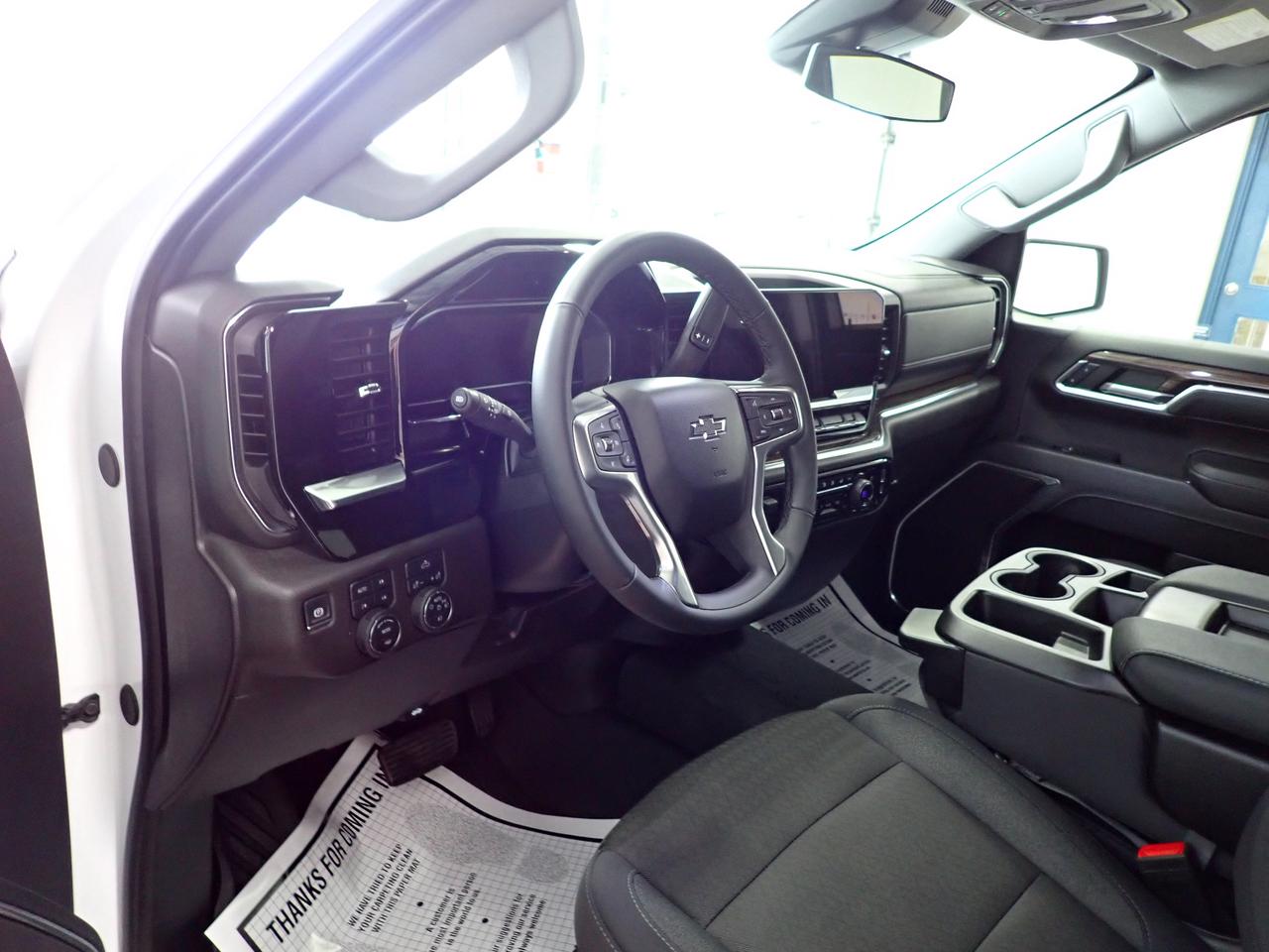 2024 Chevrolet Silverado 1500 RST 4WD CREW CAB NAVI Z71 Photo