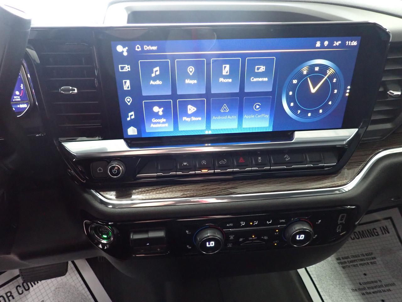 2024 Chevrolet Silverado 1500 RST 4WD CREW CAB NAVI Z71 Photo