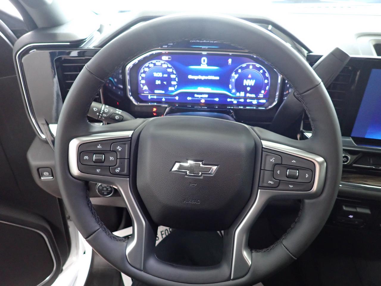 2024 Chevrolet Silverado 1500 RST 4WD CREW CAB NAVI Z71 Photo