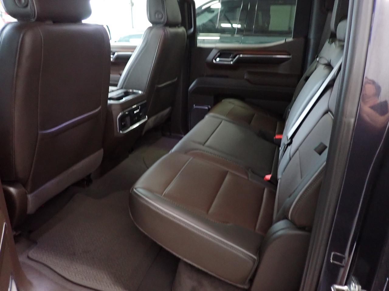 2024 GMC Sierra 1500 Denali 4WD CREW CAB *DIESEL* LEATHER NAVI SUNROOF 5'8 BOX Photo