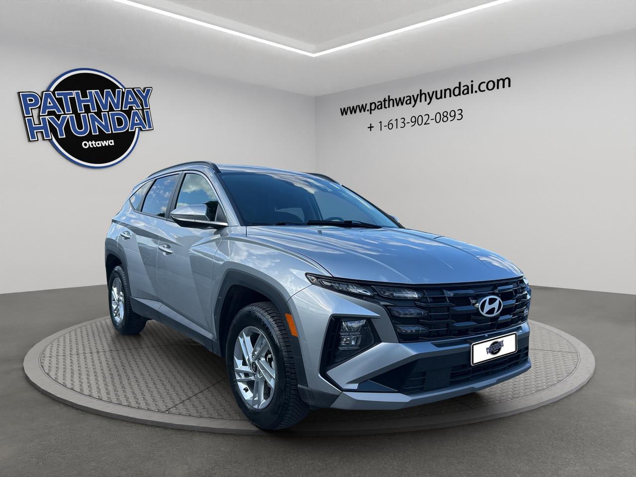 2025 Hyundai Tucson Preferred |  All-Wheel Drive (AWD) | Adaptive Cruise Control | Blind-Spot Collision Warning | Photo