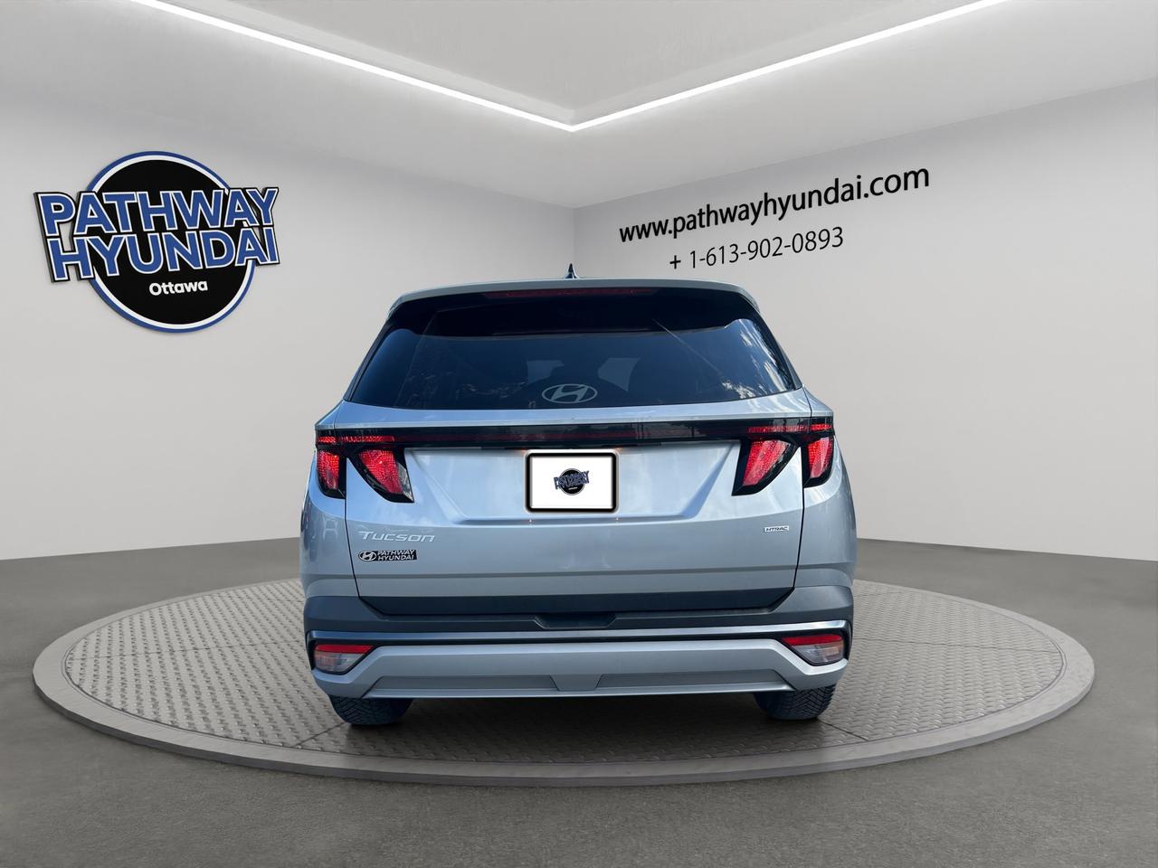 2025 Hyundai Tucson Preferred |  All-Wheel Drive (AWD) | Adaptive Cruise Control | Blind-Spot Collision Warning | Photo
