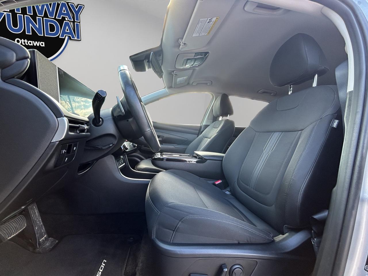 2025 Hyundai Tucson Preferred |  All-Wheel Drive (AWD) | Adaptive Cruise Control | Blind-Spot Collision Warning | Photo
