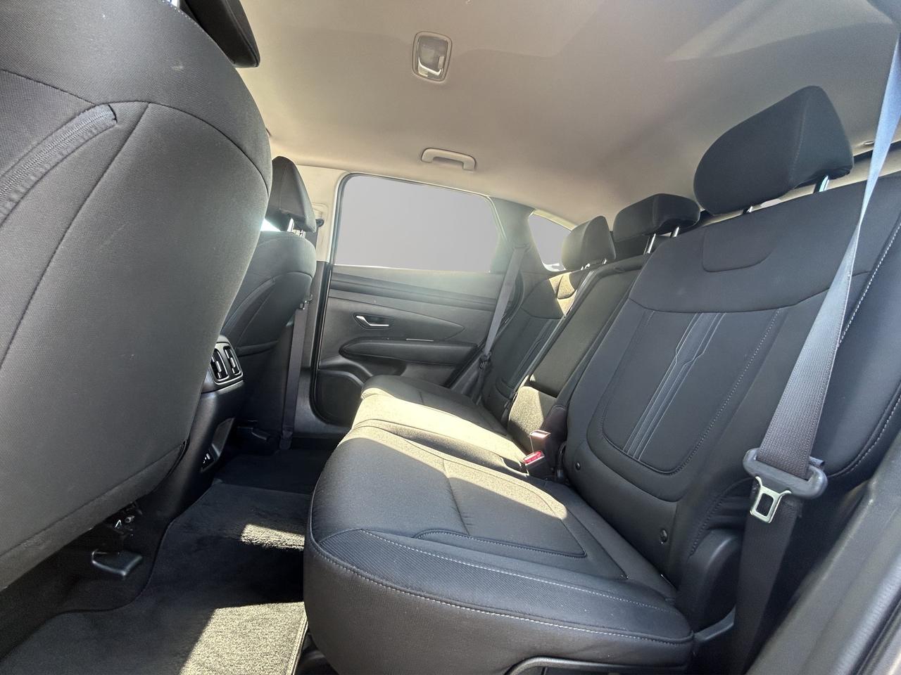 2025 Hyundai Tucson Preferred |  All-Wheel Drive (AWD) | Adaptive Cruise Control | Blind-Spot Collision Warning | Photo