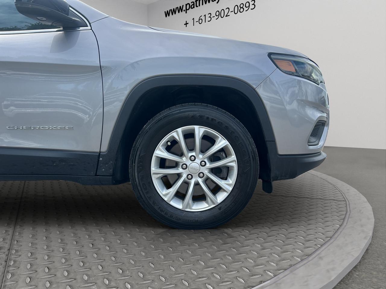 2022 Jeep Cherokee North|Panoramic Sunroof|Heated Steering Wheel|Keyless Entry|&|Start|Cross-Traffic Alert Photo1