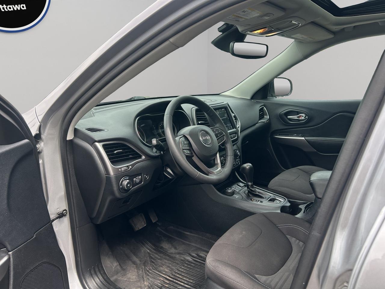 2022 Jeep Cherokee North|Panoramic Sunroof|Heated Steering Wheel|Keyless Entry|&|Start|Cross-Traffic Alert Photo