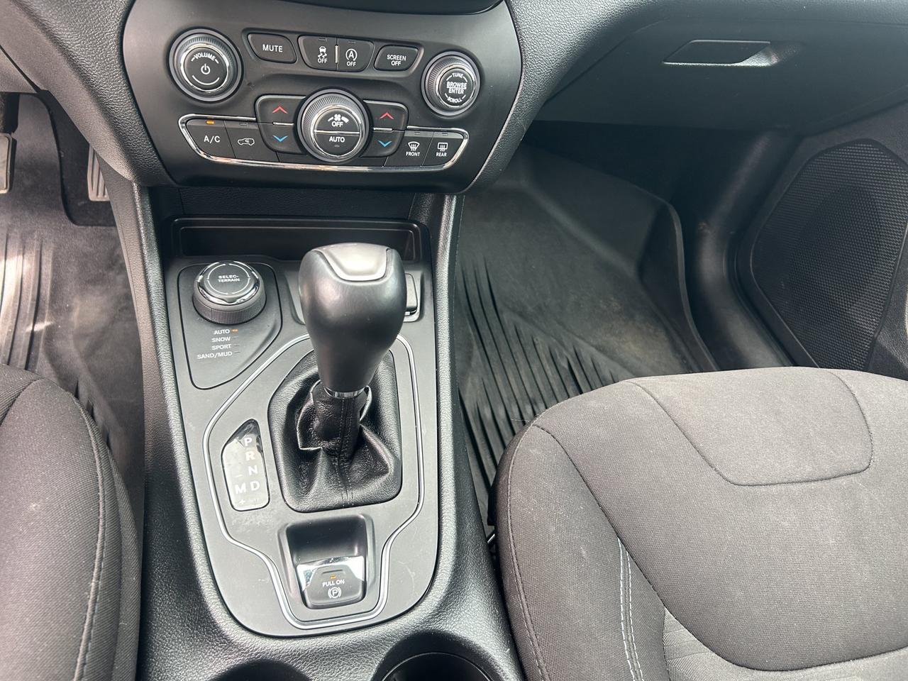 2022 Jeep Cherokee North|Panoramic Sunroof|Heated Steering Wheel|Keyless Entry|&|Start|Cross-Traffic Alert Photo