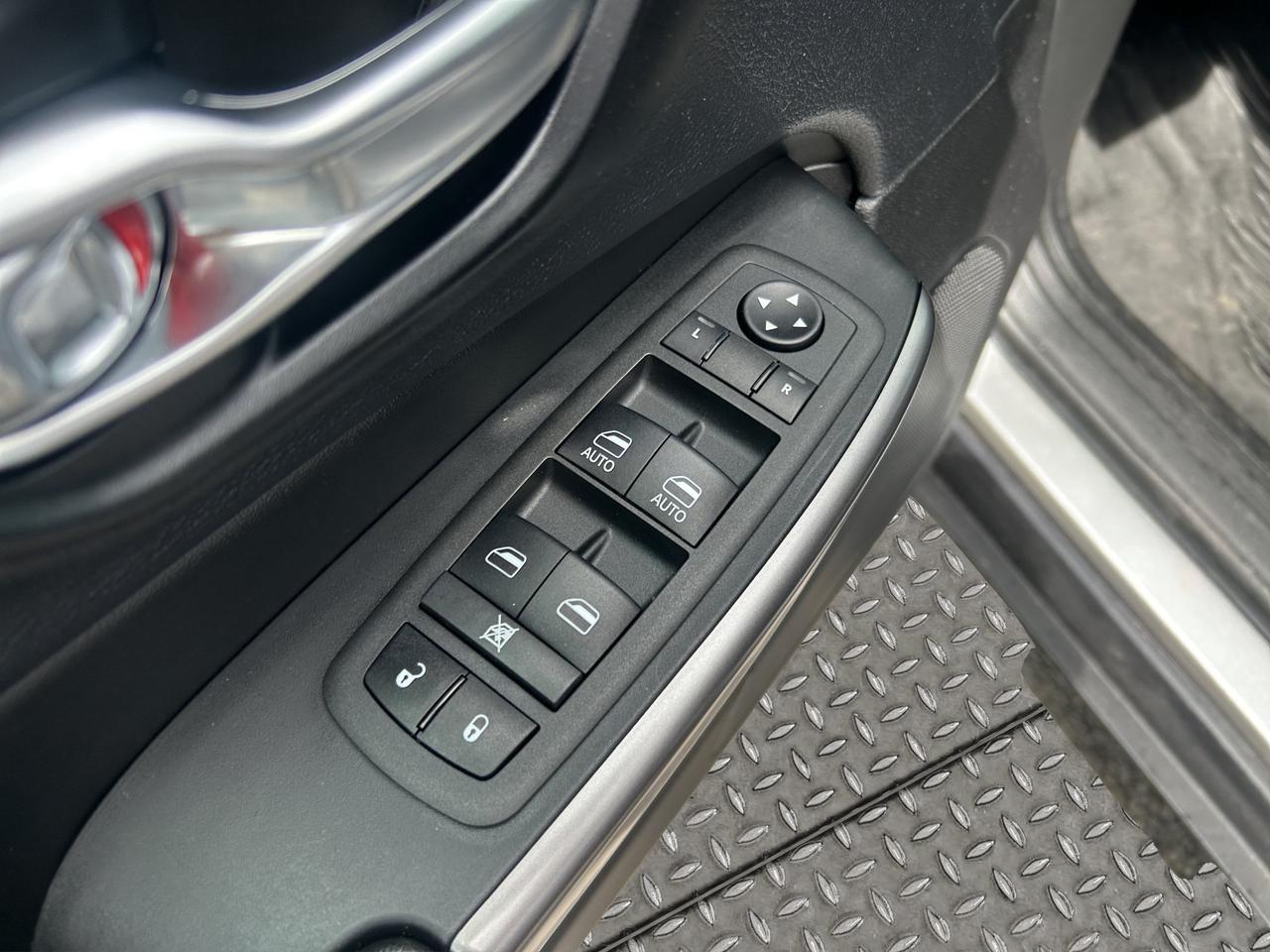 2022 Jeep Cherokee North|Panoramic Sunroof|Heated Steering Wheel|Keyless Entry|&|Start|Cross-Traffic Alert Photo