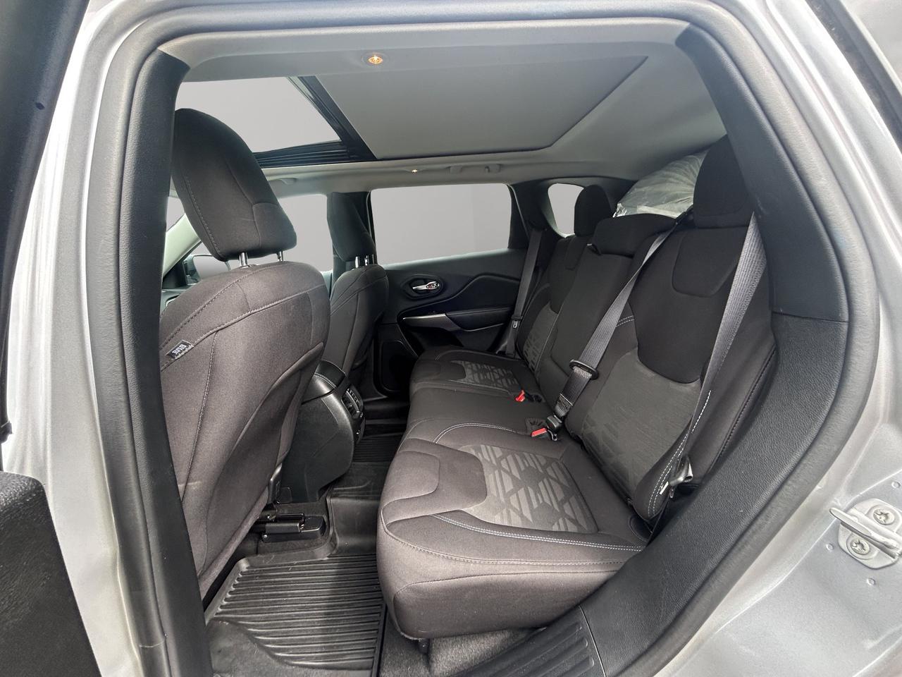 2022 Jeep Cherokee North|Panoramic Sunroof|Heated Steering Wheel|Keyless Entry|&|Start|Cross-Traffic Alert Photo