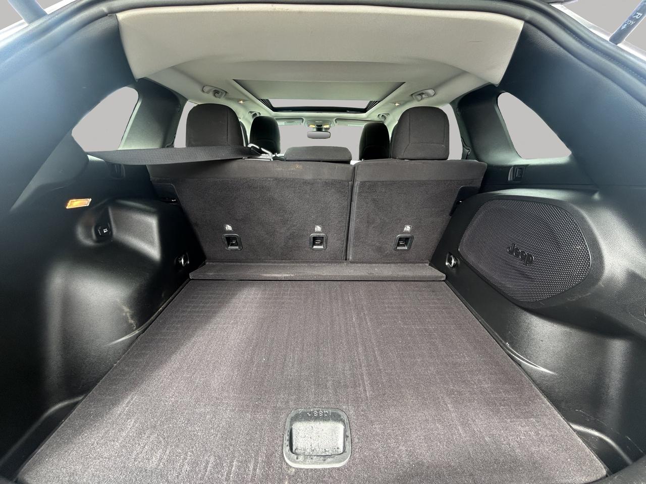 2022 Jeep Cherokee North|Panoramic Sunroof|Heated Steering Wheel|Keyless Entry|&|Start|Cross-Traffic Alert Photo