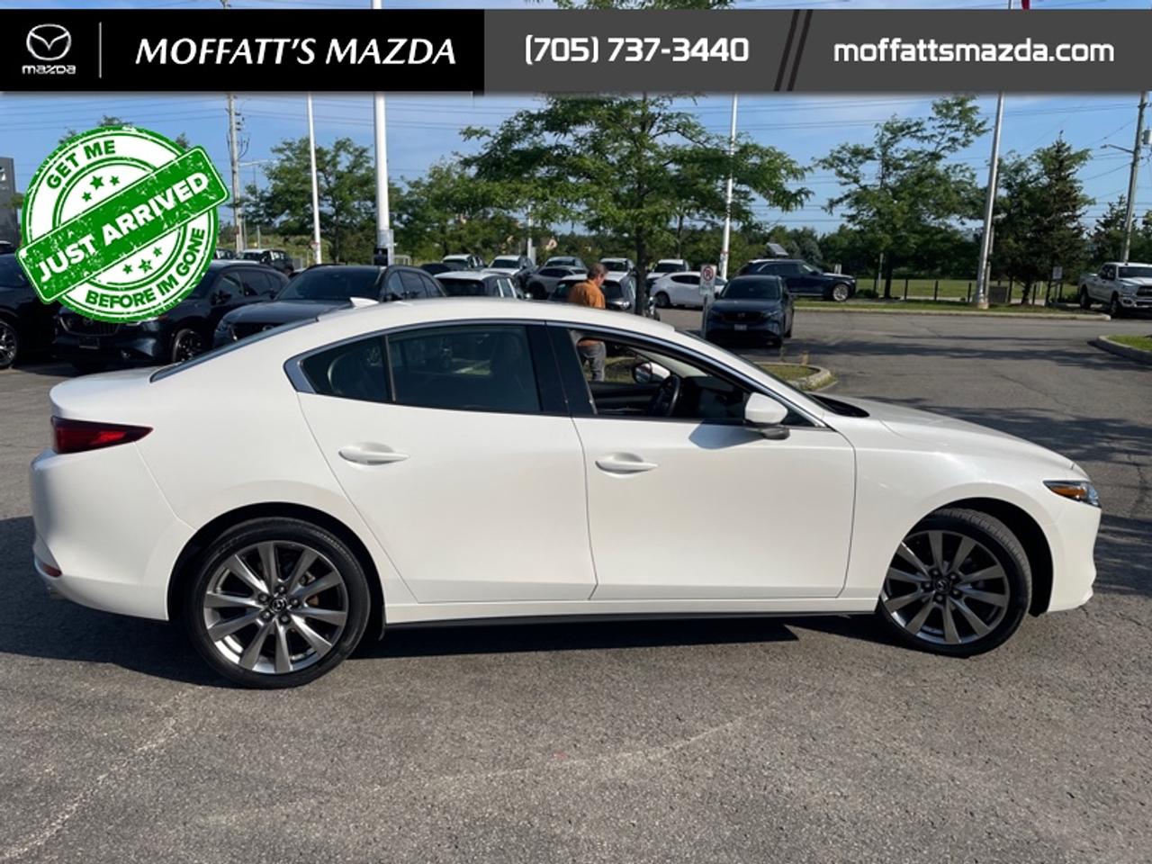 2023 Mazda MAZDA3 GT Photo